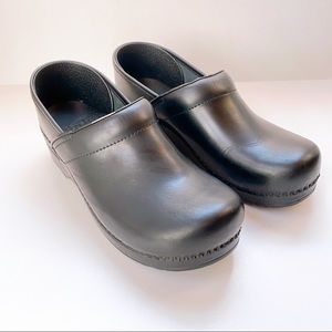 Dansko Black Leather Clog Mules EU41